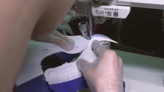 운동화를 운영하는 유행 주문을 받아서 만들어진 남자 스포츠 신발 Zapatillas